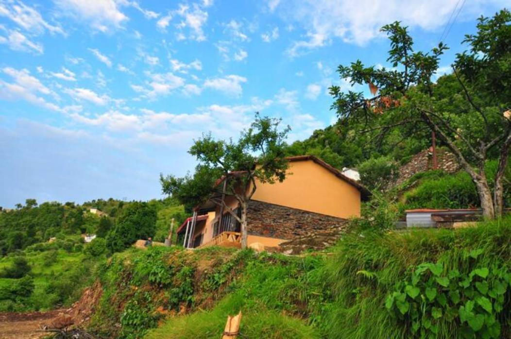 The Goat Village- Kanatal By Bakri Chhap Exterior photo